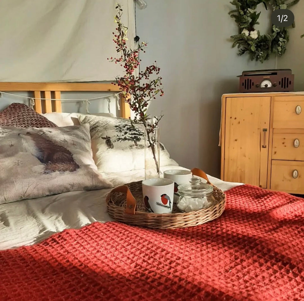 Wicker tray with leather handles
